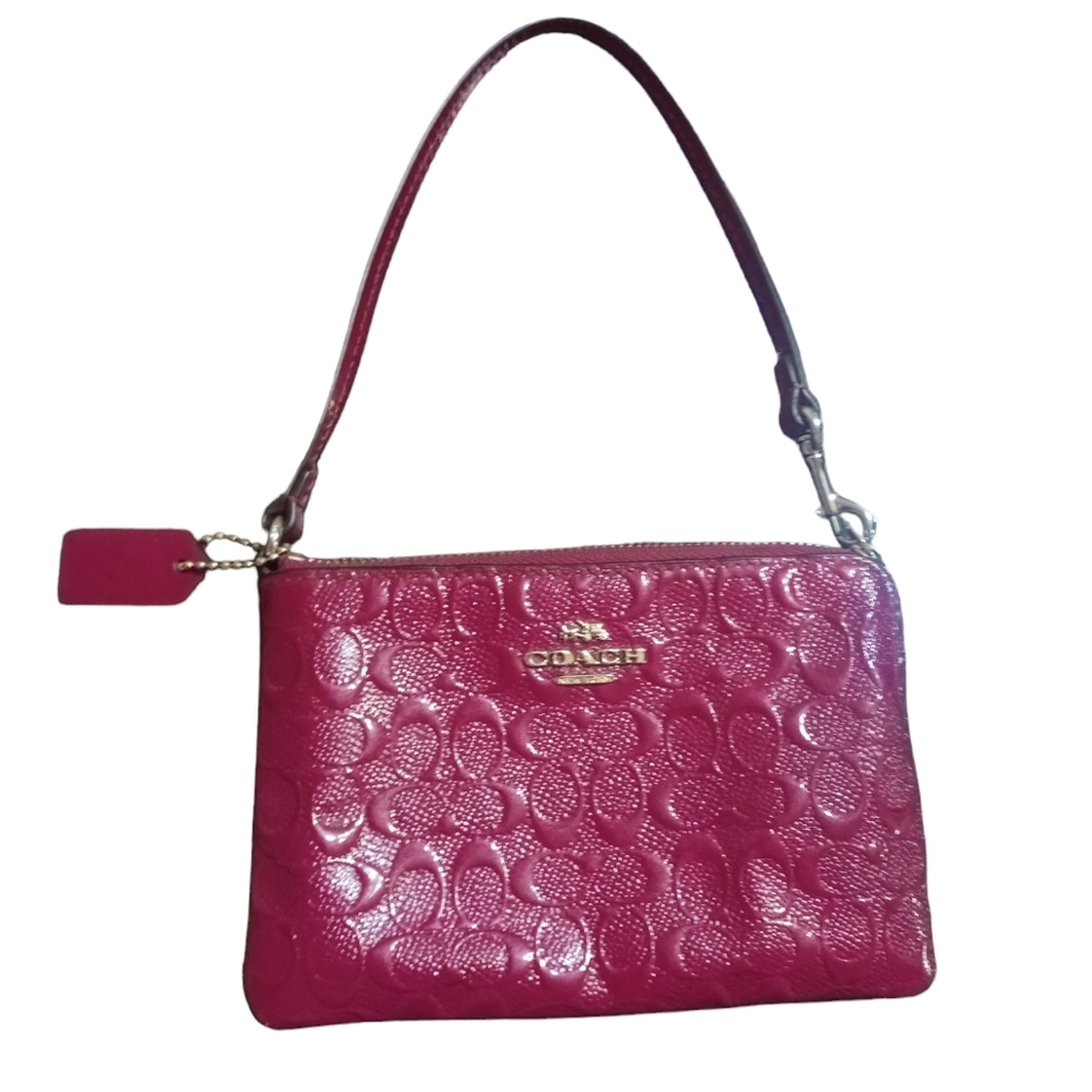 Coach Hot Pink Patent Leather Wristlet with Gold Hardware - Picture 8 of 9